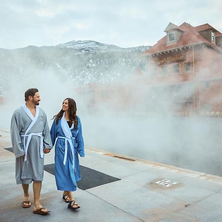 Glenwood Hot Springs Resort Glenwood Springs Exterior foto