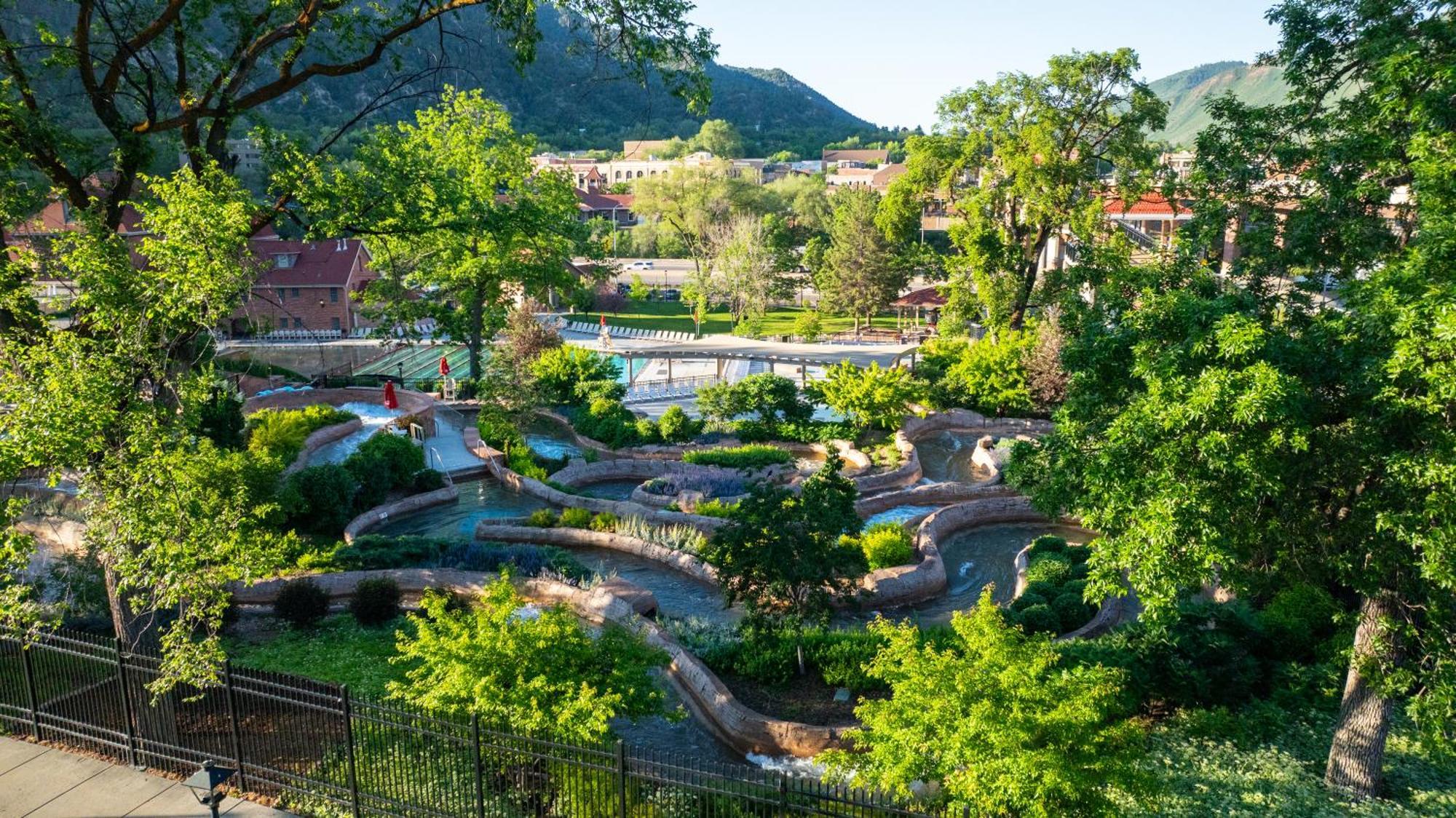 Glenwood Hot Springs Resort Glenwood Springs Exterior foto